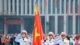 Linh thiêng lễ chào cờ tại những cột mốc đặc biệt của Tổ quốc ngày Thống nhất