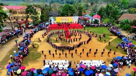 Về Khánh Yên vui ngày hội trống