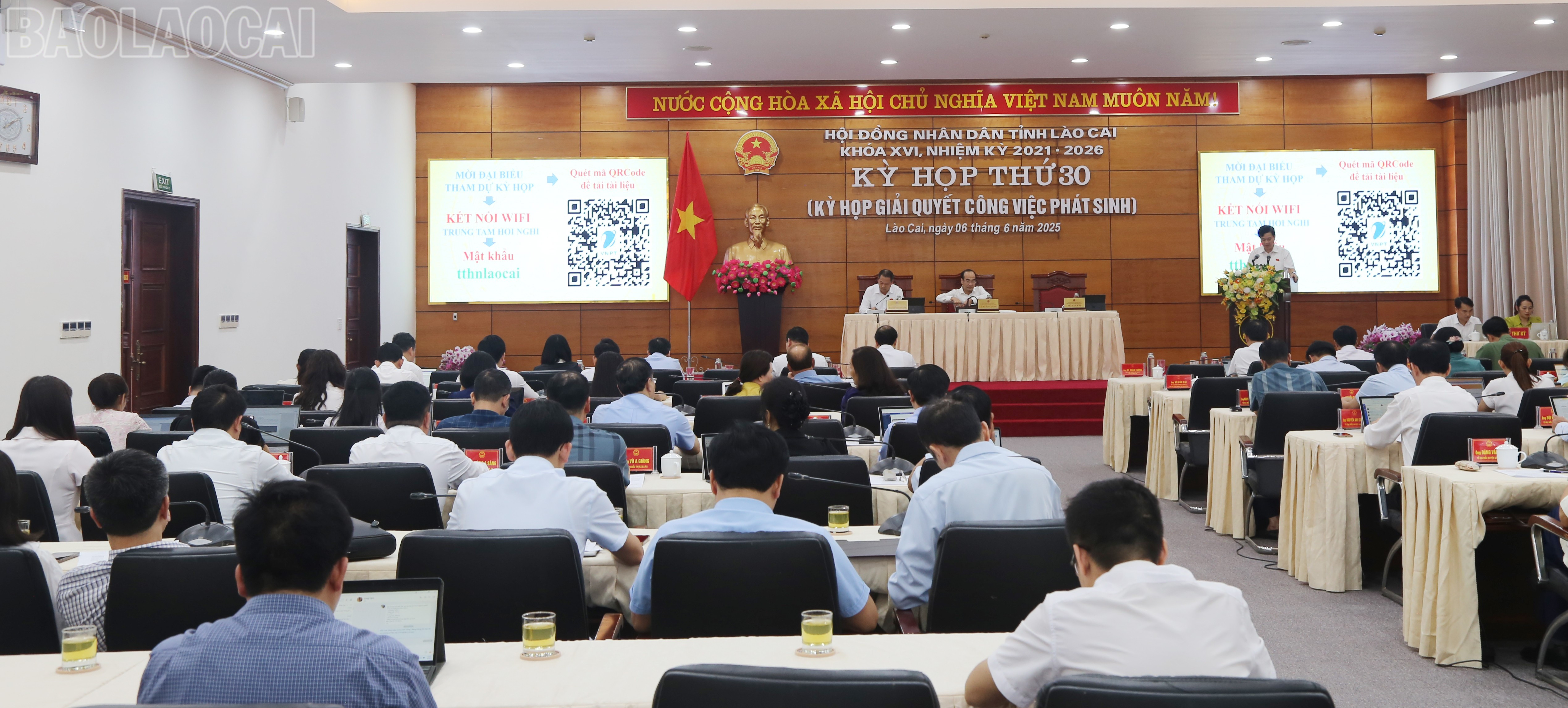 Quang cảnh kỳ họp. baolaocai-tl_img-7320.jpg