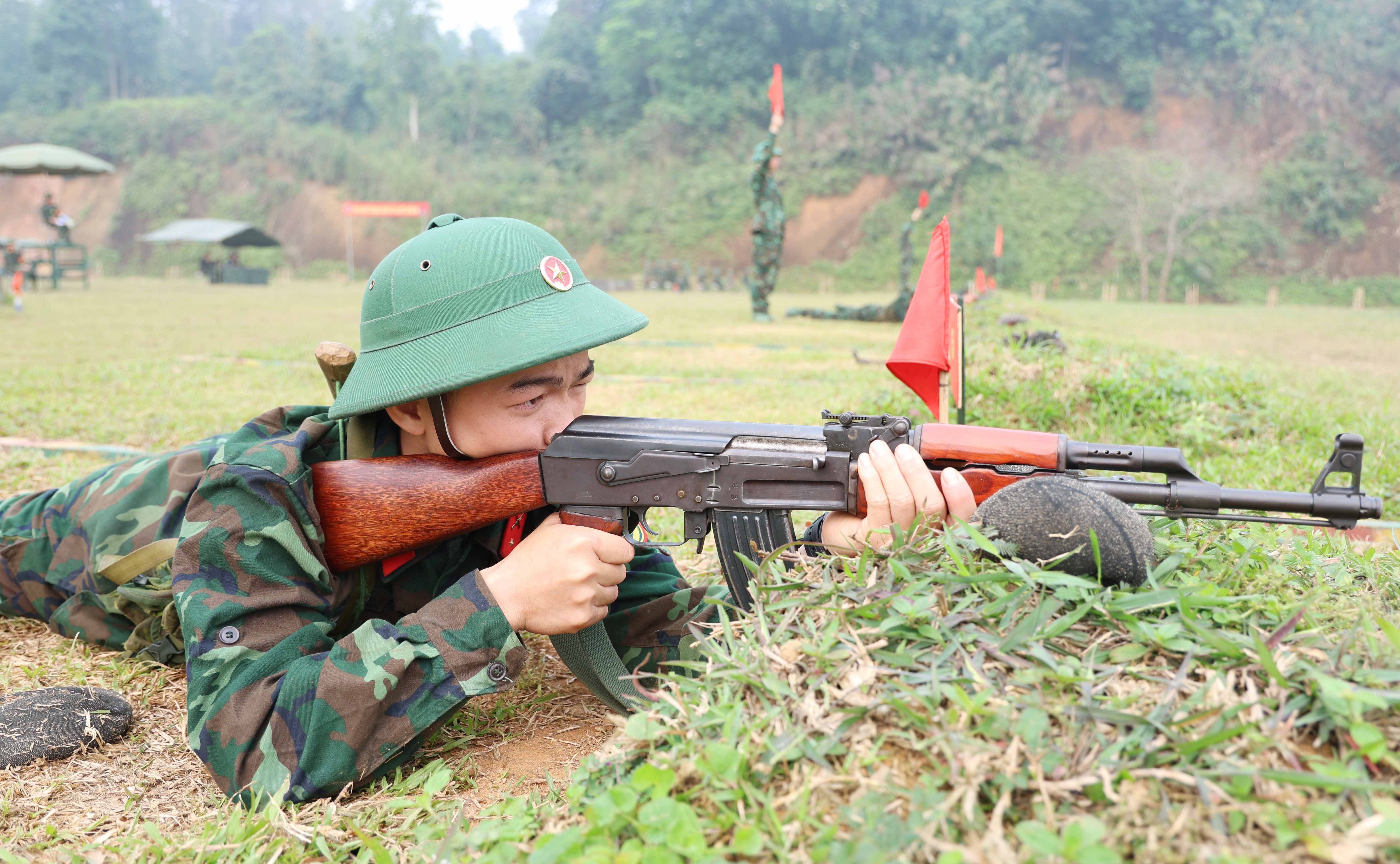 Cán bộ, chiến sĩ lực lượng vũ trang tỉnh nêu cao tinh thần trách nhiệm, quyết tâm trong thực hiện nhiệm vụ. image.jpg
