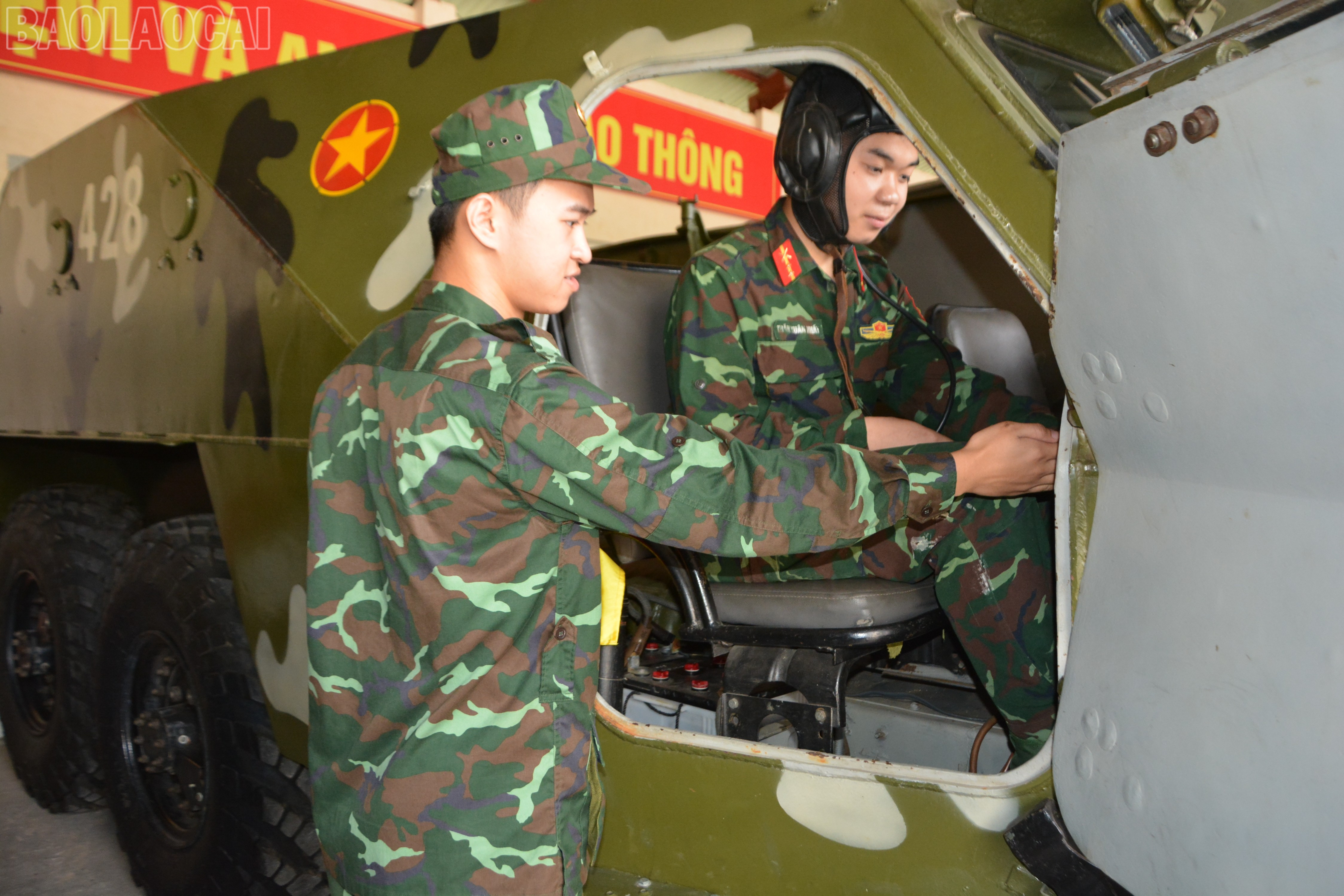 Các đơn vị phát động các phong trào thi đua gắn với việc thực hiện nhiệm vụ chính trị của đơn vị chào mừng đại hội Đảng các cấp. baolaocai-tl_dsc-6335.jpg