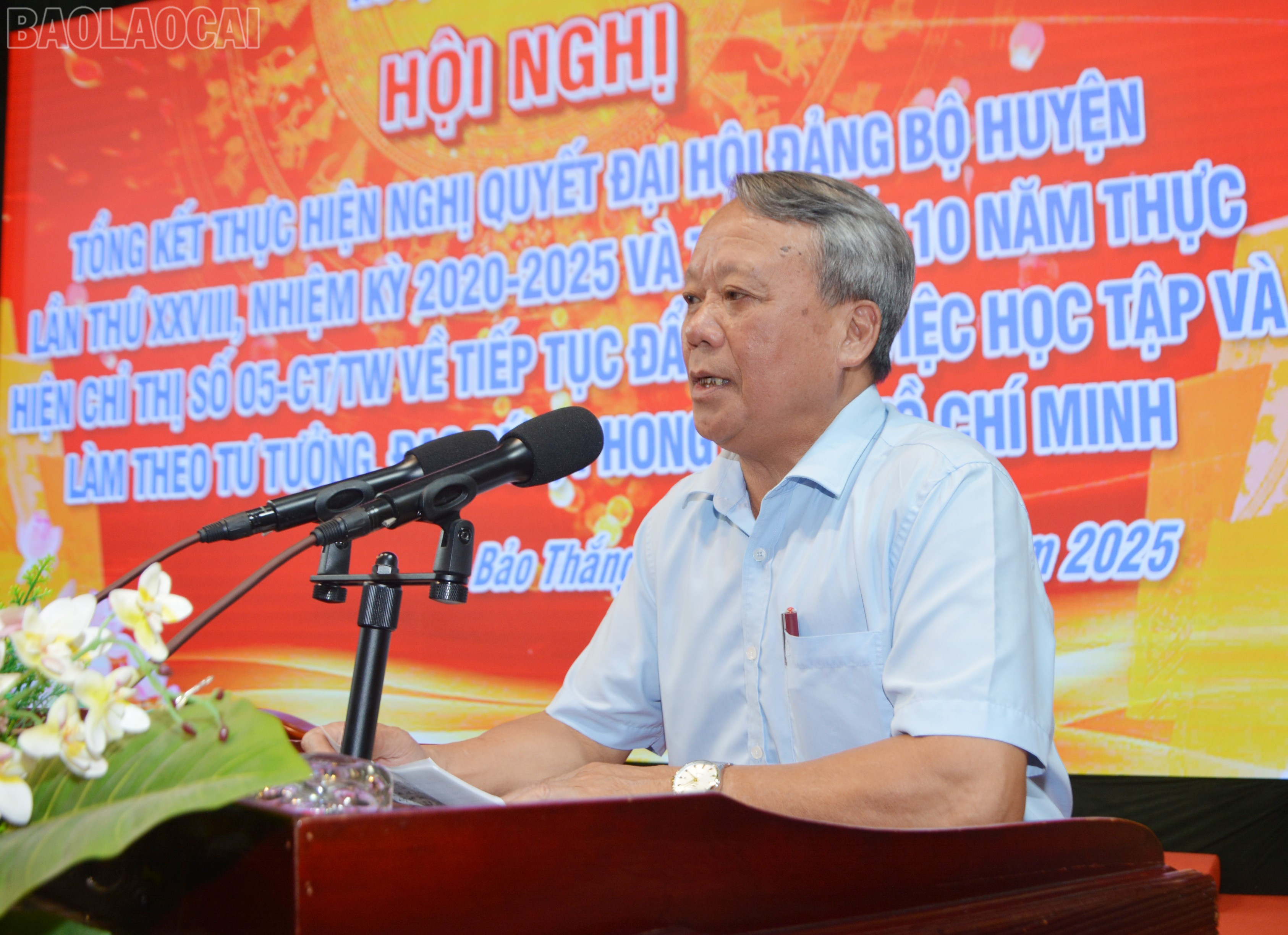 Các đại biểu tham luận tại hội nghị. baolaocai-tl_dsc-6617.jpg