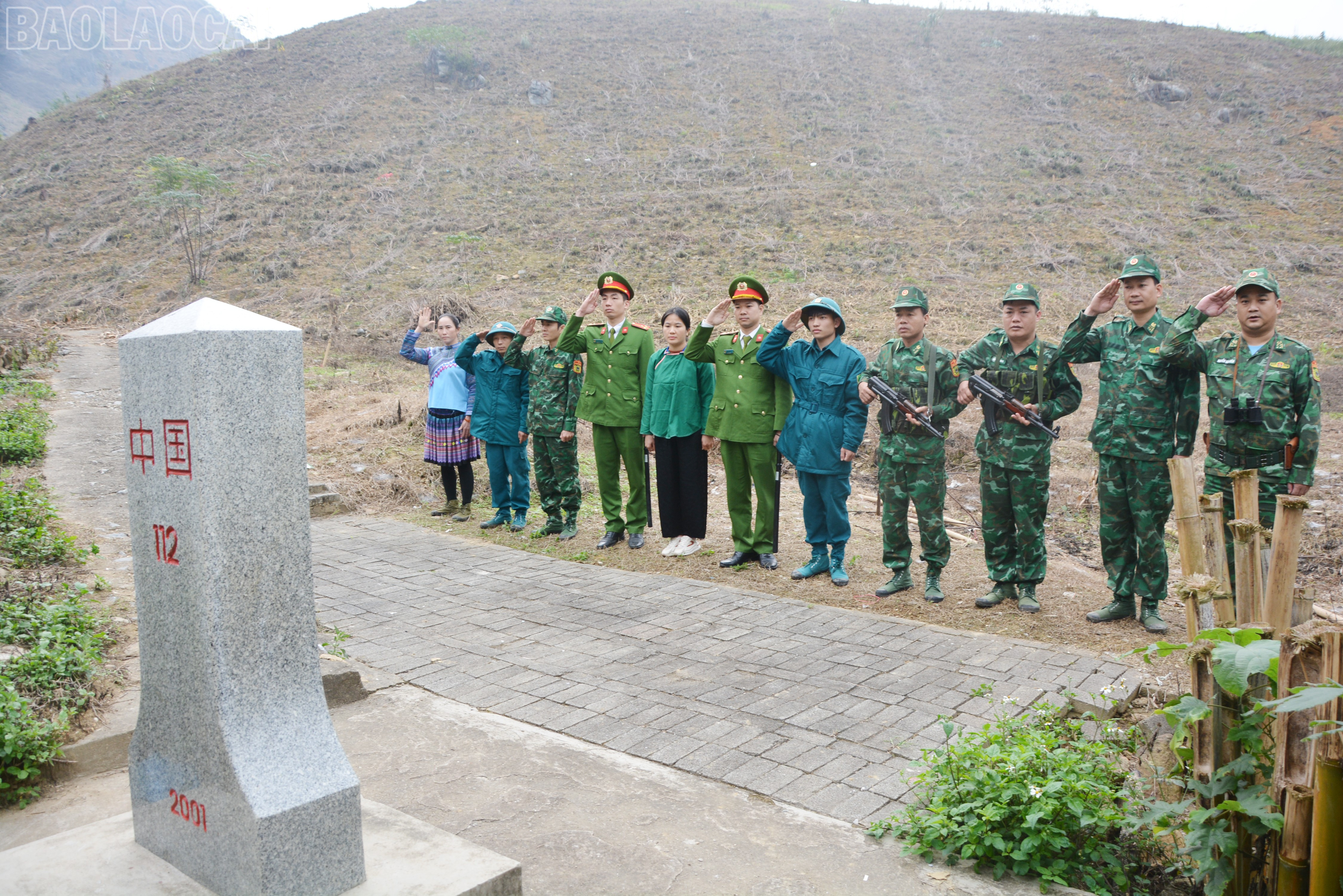 Chương trình "Ngày hội Biên phòng" với những hoạt động ý nghĩa đã để lại nhiều niềm vui và tình cảm gắn bó, động viên cán bộ, chiến sĩ, người dân địa phương, từ đó tiếp tục thi đua công tác, lao động, sản xuất, góp phần bảo vệ, xây dựng biên giới ngày càng vững mạnh. baolaocai-tl_a9-tuan-tra.jpg