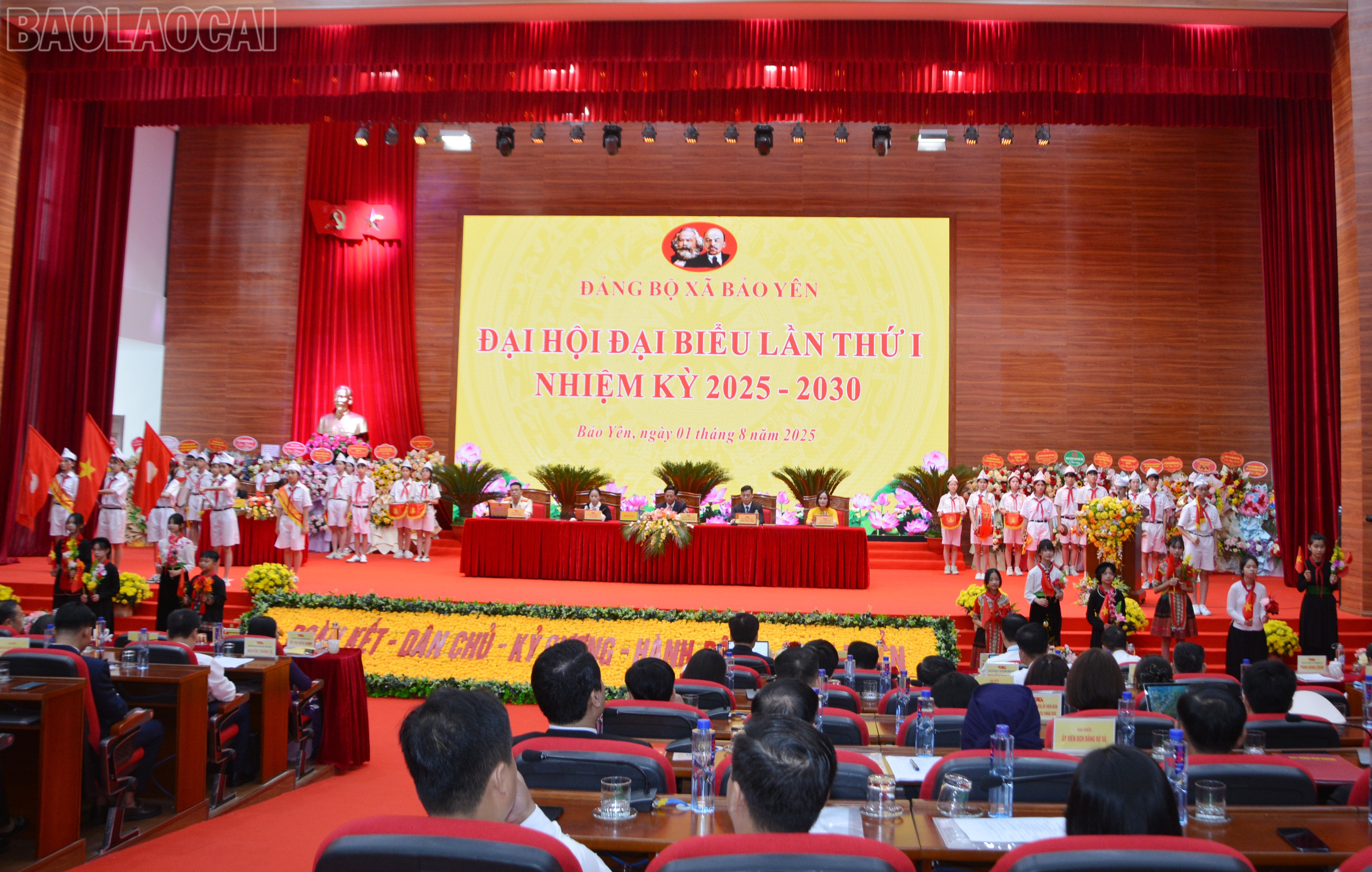 Quang cảnh đại hội. baolaocai-tl_dsc-7889.jpg
