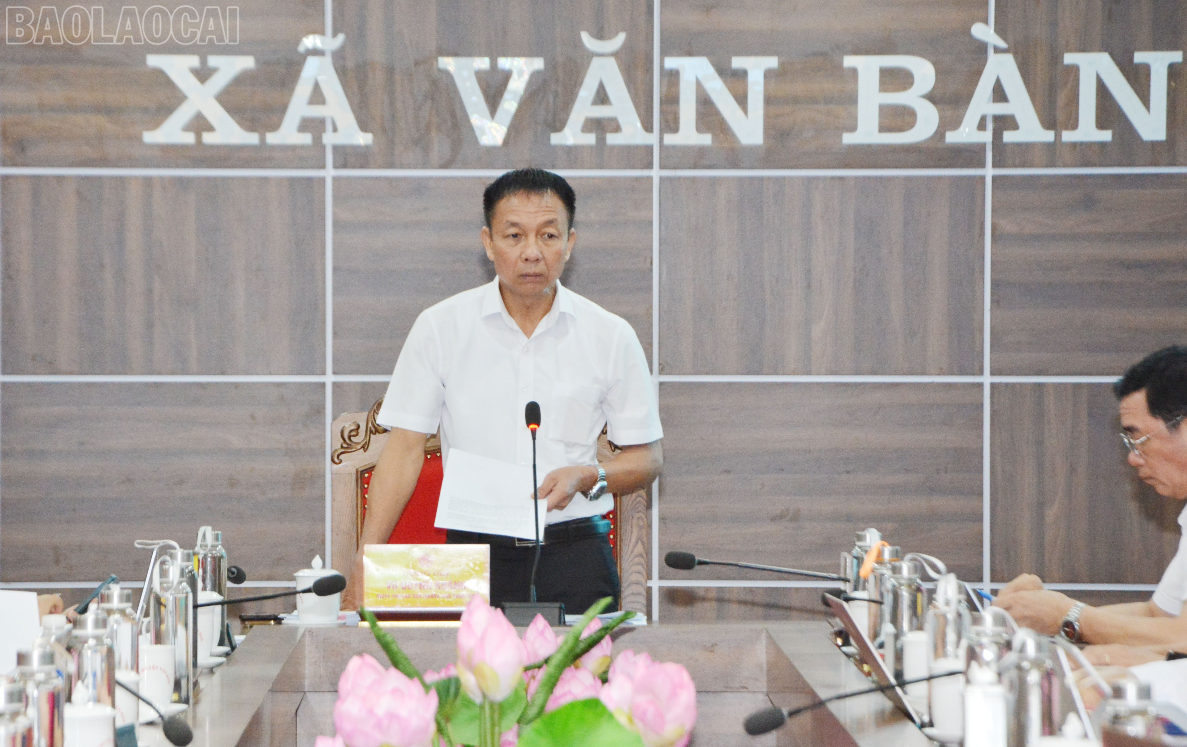 Đồng chí Vũ Quỳnh Khánh - Ủy viên Ban Thường vụ Tỉnh ủy, Phó Chủ tịch Thường trực HĐND tỉnh phát biểu tại buổi làm việc. baolaocai-tl_dsc-8572.jpg