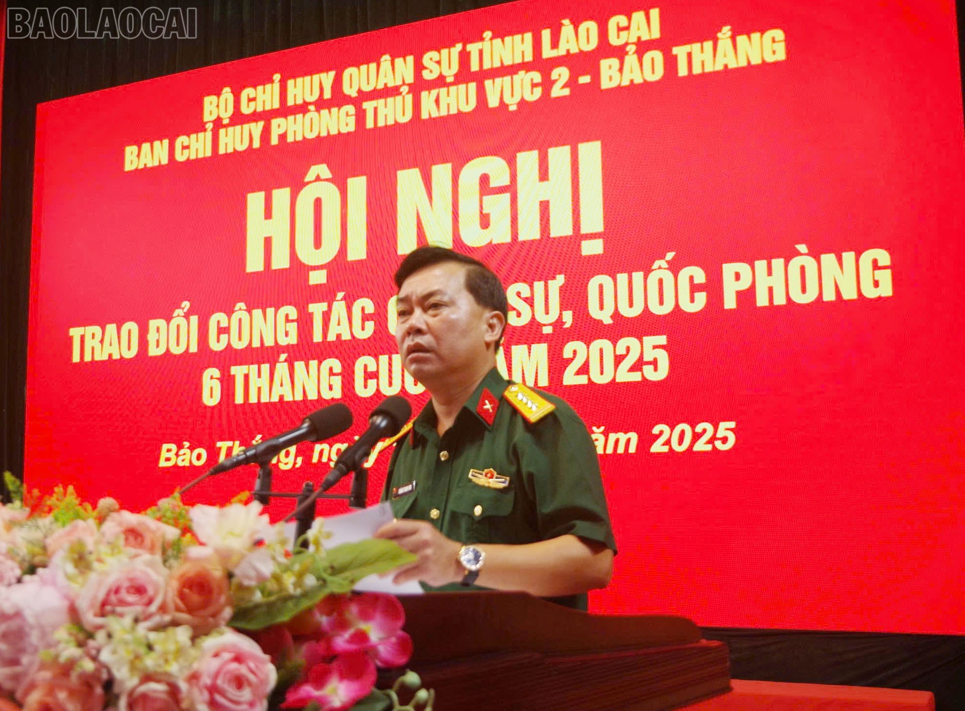 Đại tá Hoàng Thanh Sơn - Phó Bí thư Đảng ủy, Chỉ huy trưởng Ban Chỉ huy Phòng thủ khu vực 2 - Bảo Thắng phát biểu tại hội nghị. baolaocai-tl_z7025336489059-a5a5b8df4d4fd544c4fd13ff851c0229.jpg