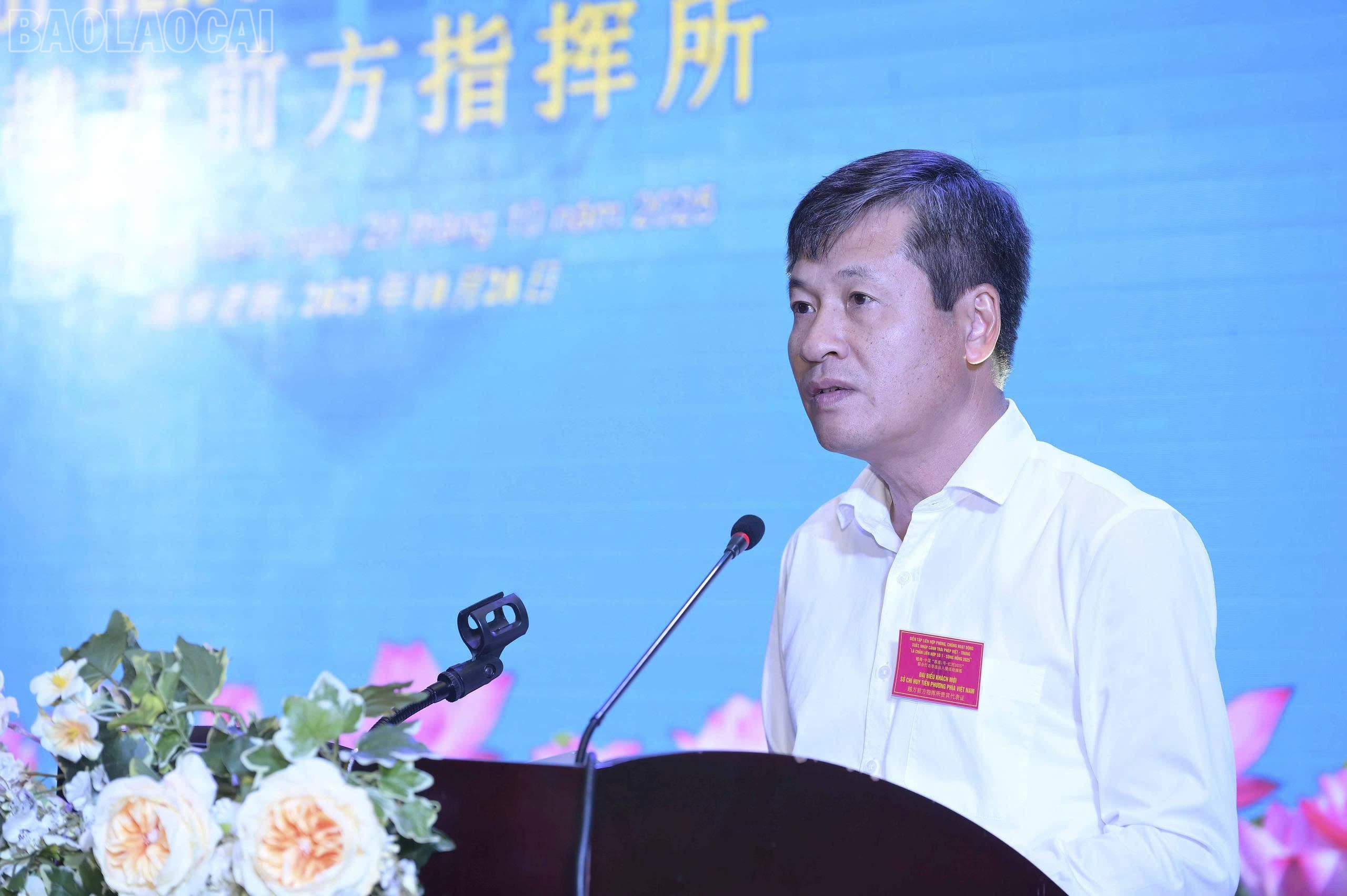 Đồng chí Ngô Hạnh Phúc, Ủy viên Ban Thường vụ Tỉnh ủy, Phó Chủ tịch UBND tỉnh phát biểu chúc mừng diễn tập thành công. baolaocai-tl_z7164289334279-edf05ae4f81d625398fc231e6ab281fd.jpg