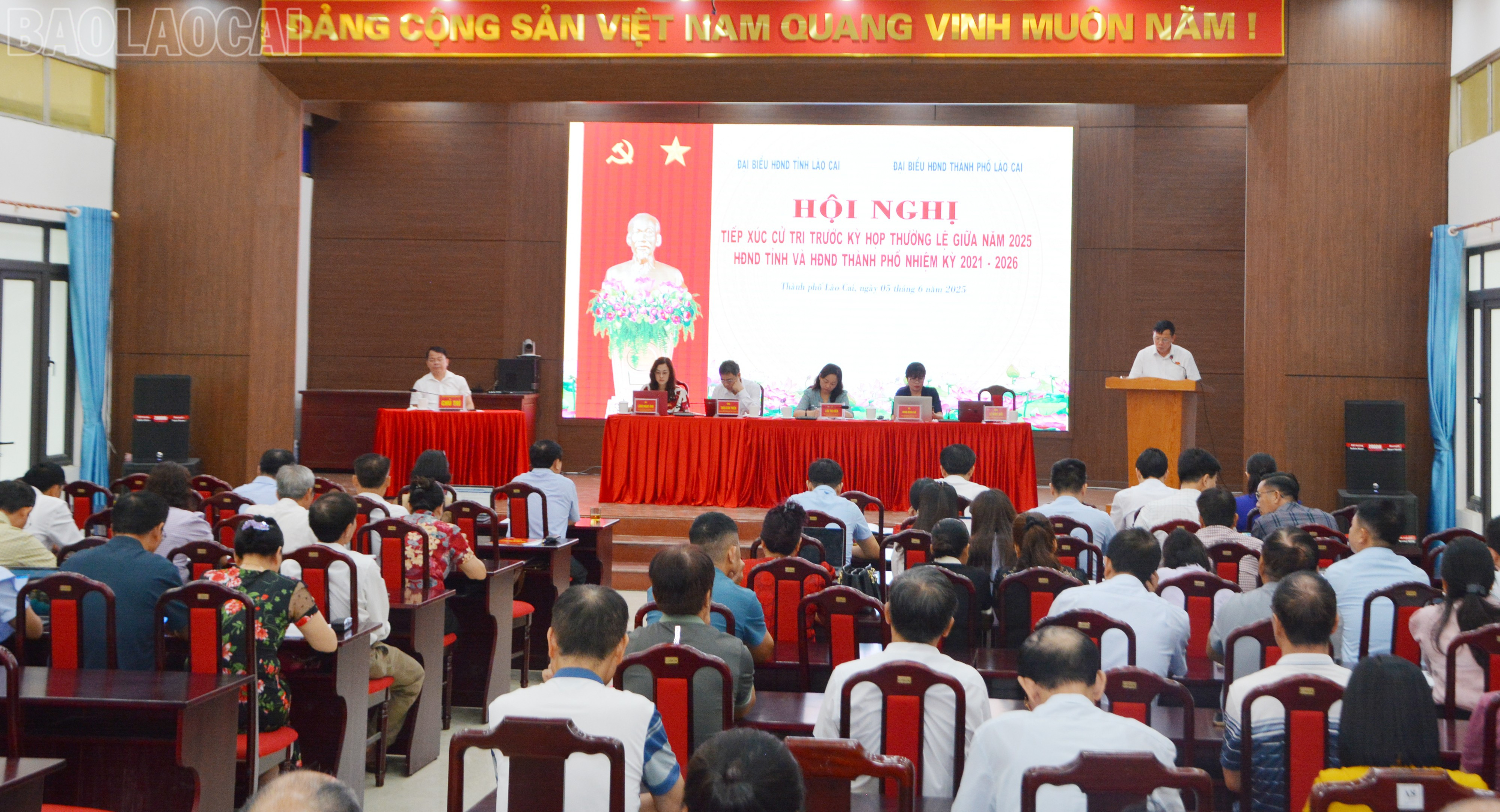 Quang cảnh hội nghị. baolaocai-tl_dsc-6855.jpg