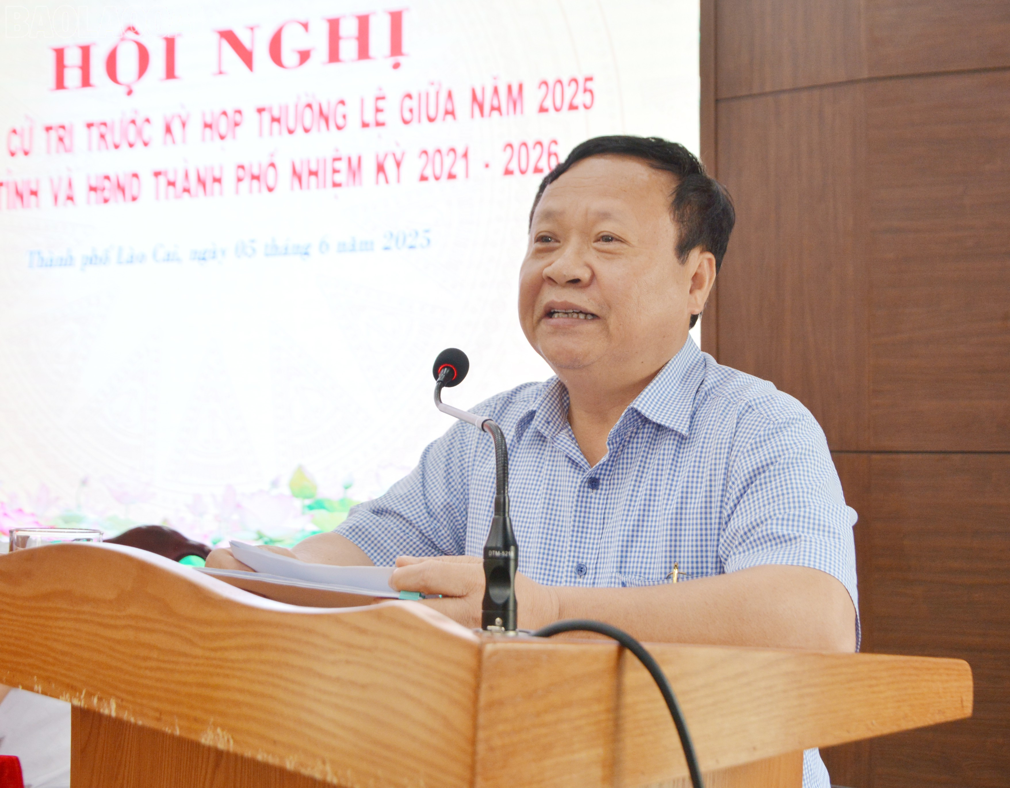 Đồng chí Nguyễn Trọng Hài, Ủy viên Ban Thường vụ Tỉnh ủy, Phó Chủ tịch UBND tỉnh phát biểu ý kiến. baolaocai-tl_dsc-6891.jpg
