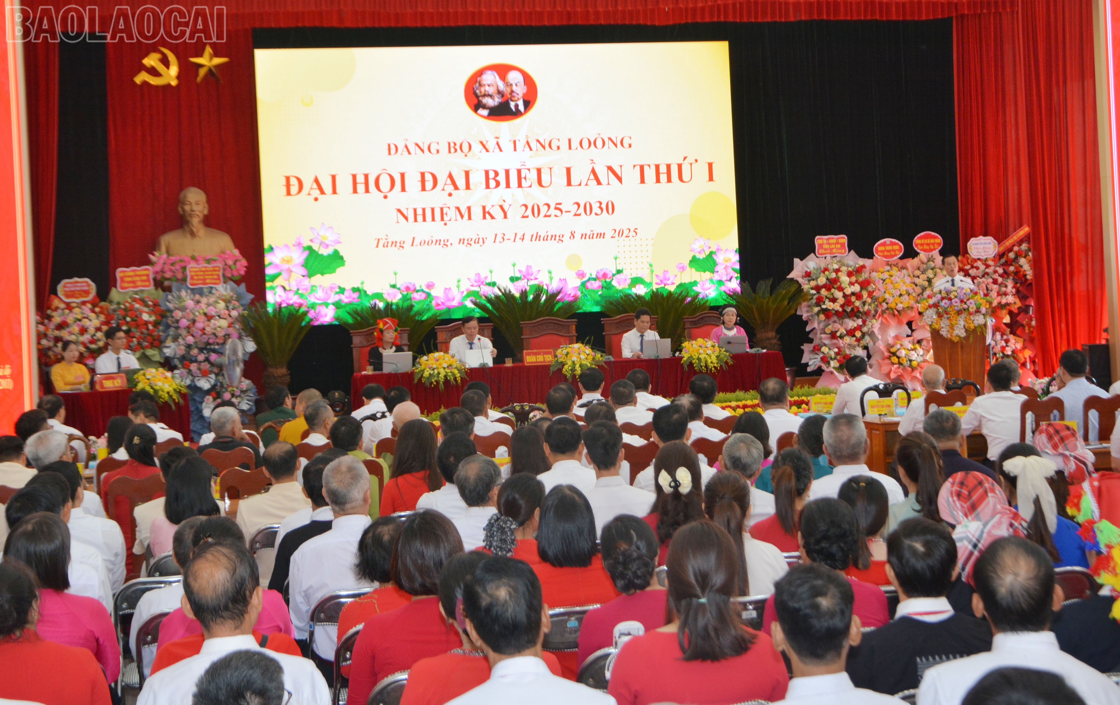 Quang cảnh đại hội. baolaocai-tl_dsc-8198.jpg