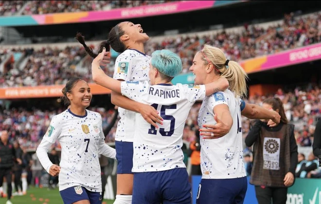 Tuyển Mỹ ăn mừng bàn thắng nâng tỉ số 3-0.