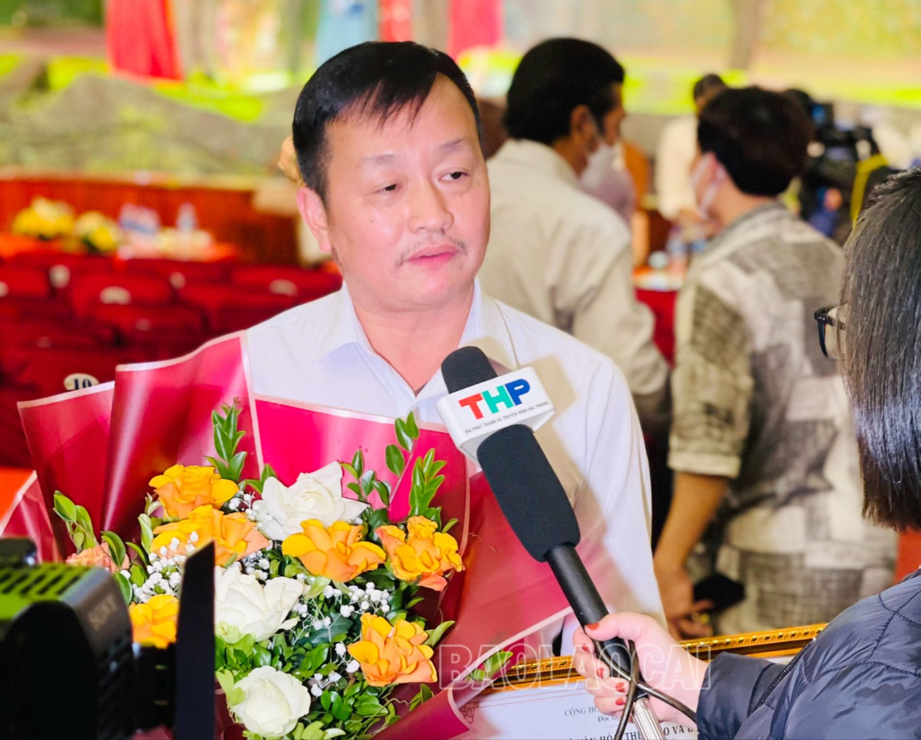Nghệ sĩ Nguyễn Việt Phong được phong tặng Nghệ sĩ ưu tú. 1-3640-5479.jpg