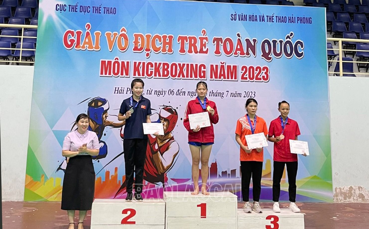 Vận động viên Lò Thị Hạnh đoạt Huy chương Vàng. 111.jpg