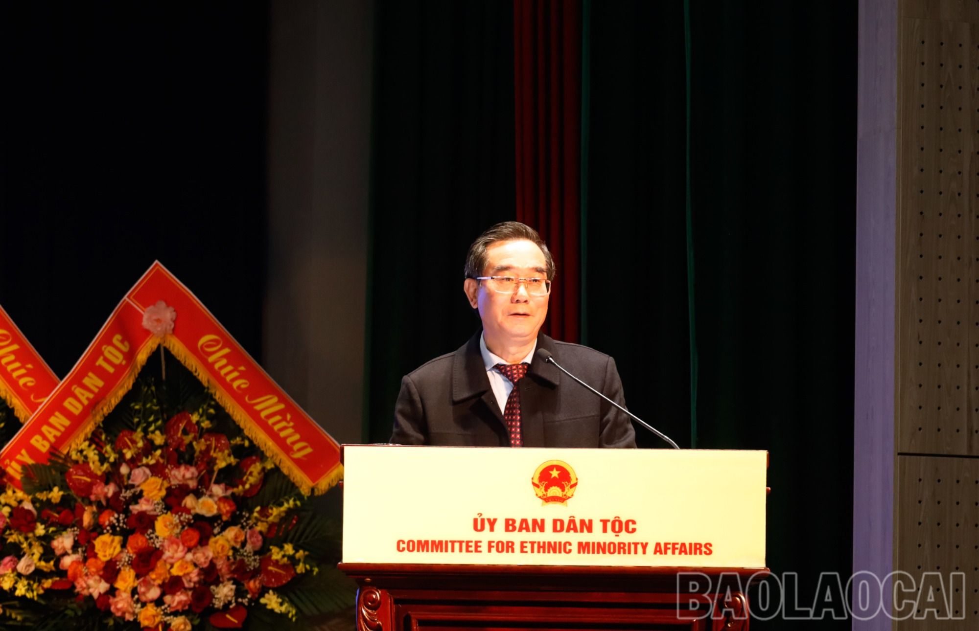 Đồng chí Nguyễn Hữu Vạn, Trưởng Ban liên lạc Hội đồng hương Lào Cai tại thành phố Hà Nội thông tin đôi nét về hội đồng hương. 1.jpg