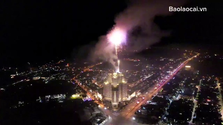 Mãn nhãn màn pháo hoa chào đón năm Giáp Thìn 2024. avatar-of-video-719501.png