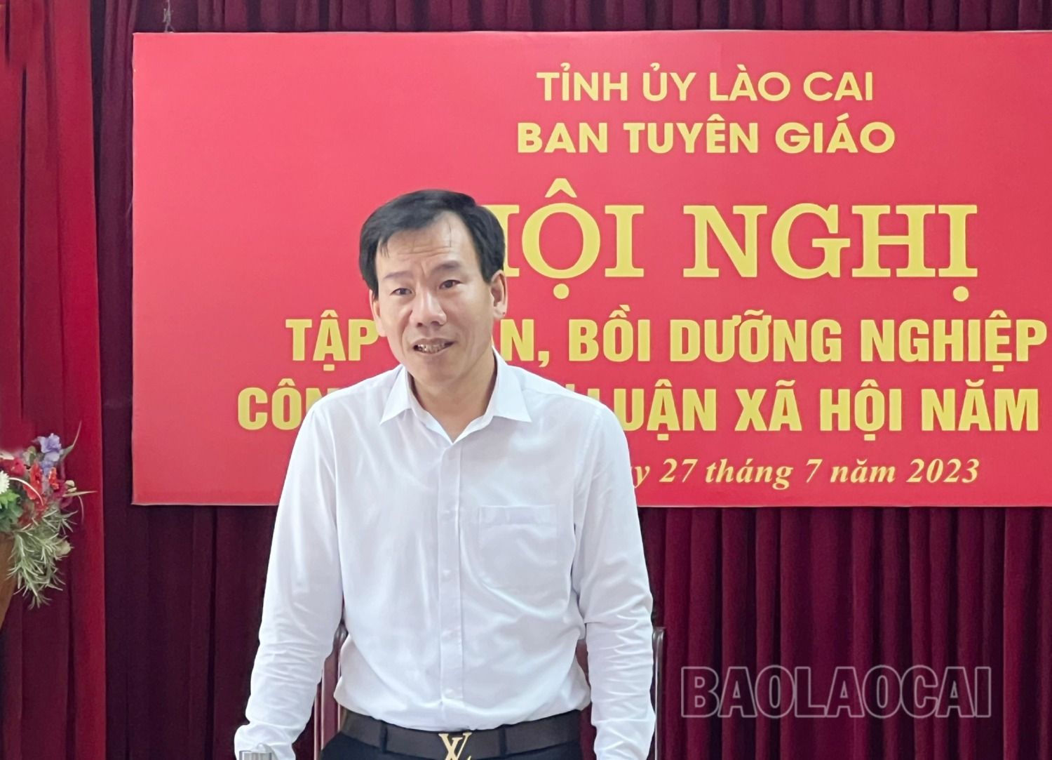 Đồng chí Dương Đức Huy, Ủy viên Ban Thường vụ, Trưởng Ban Tuyên giáo Tỉnh ủy phát biểu ý kiến. 1.jpg