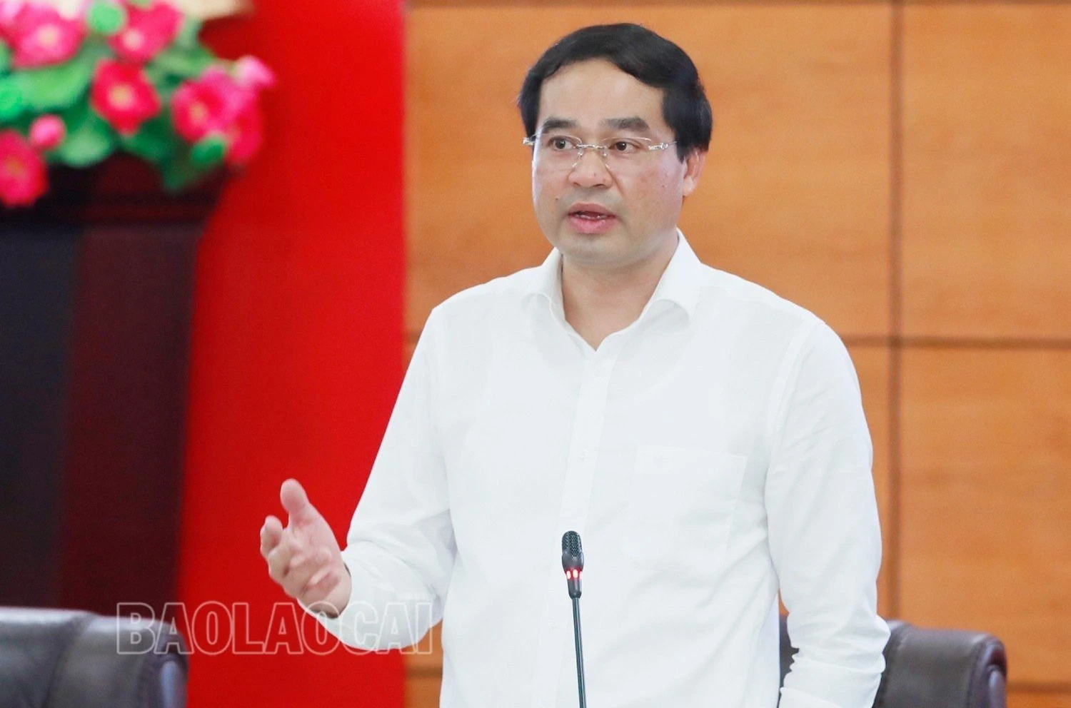 Đồng chí Trịnh Xuân Trường, Chủ tịch UBND tỉnh chỉ đạo tại buổi làm việc.