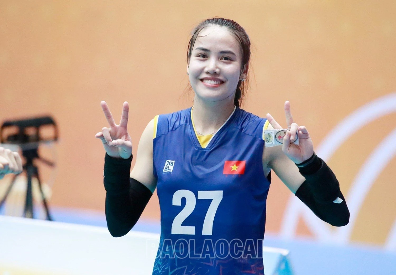 Đinh Thị Thúy VN2.jpg