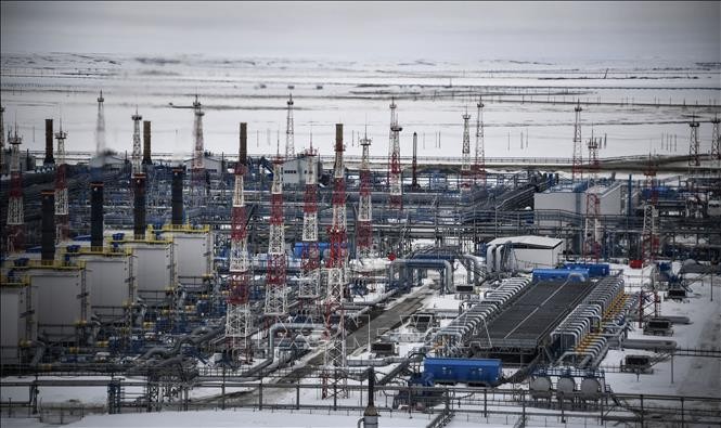 Cơ sở khí đốt tự nhiên Bovanenkovo ở bán đảo Yamal, Tây Bắc Siberia, thuộc Nga. Cơ sở khí đốt tự nhiên Bovanenkovo ở bán đảo Yamal, Tây Bắc Siberia, thuộc Nga.