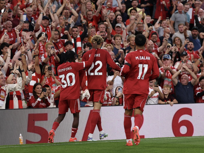 Liverpool khởi đầu mỹ mãn. Liverpool khởi đầu mỹ mãn.