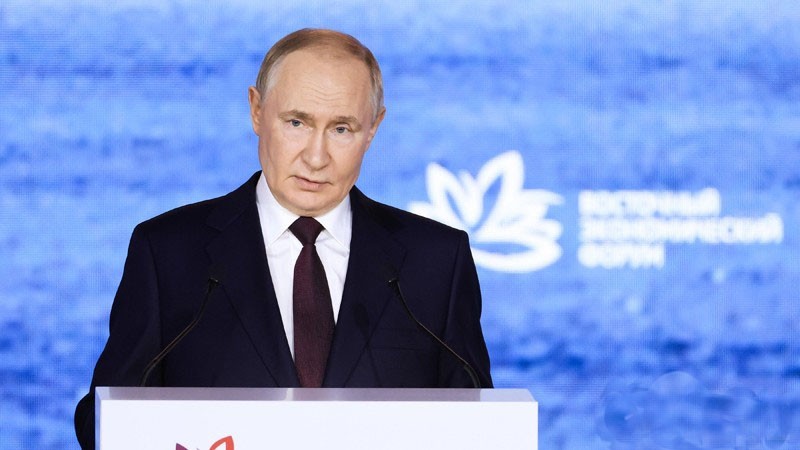 Tổng thống Nga Vladimir Putin phát biểu tại Phiên toàn thể Diễn đàn Kinh tế phương Đông 2025. putin.jpg