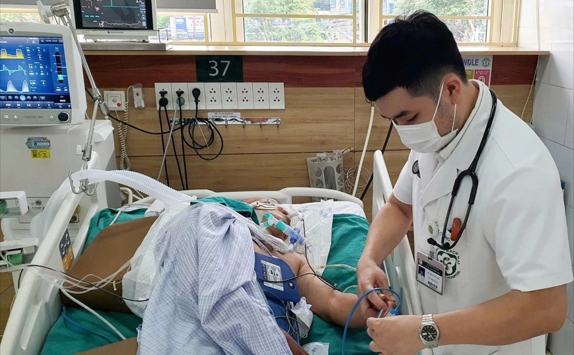 Bệnh nhân được điều trị phương pháp hạ thân nhiệt để bảo vệ não. 18-7-ran-can-1-4615.jpg