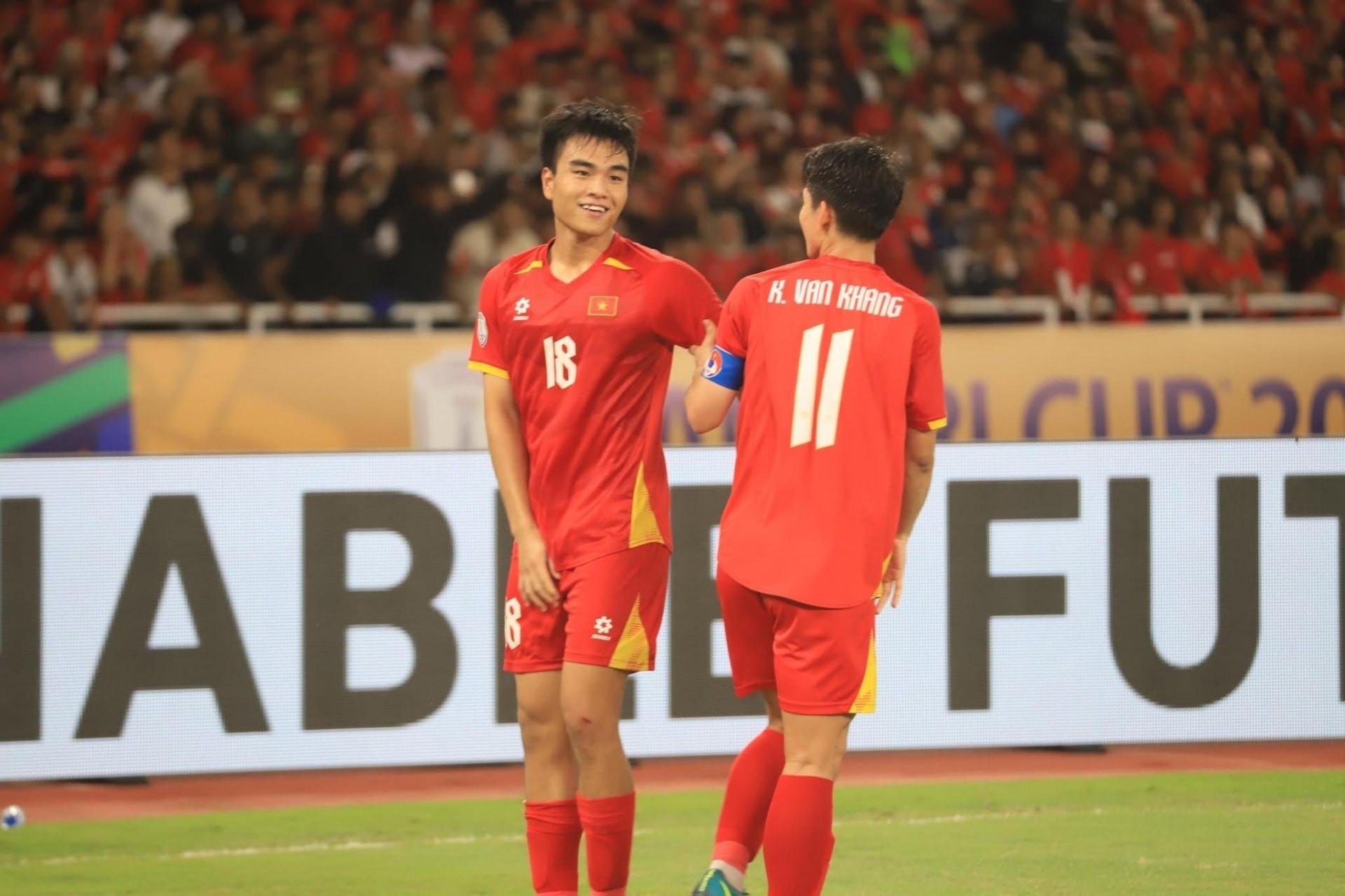 Tiền đạo Công Phương (số 18) là người ghi bàn thắng duy nhất cho U23 Việt Nam trong trận chung kết Giải Vô địch U23 Đông Nam Á 2025. doi-tuyen-vn-2.jpg