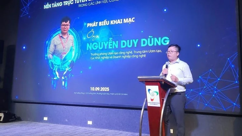 Ông Nguyễn Duy Dũng - Trưởng phòng Ươm tạo công nghệ, Trung tâm Ươm tạo phát biểu tại hội thảo.