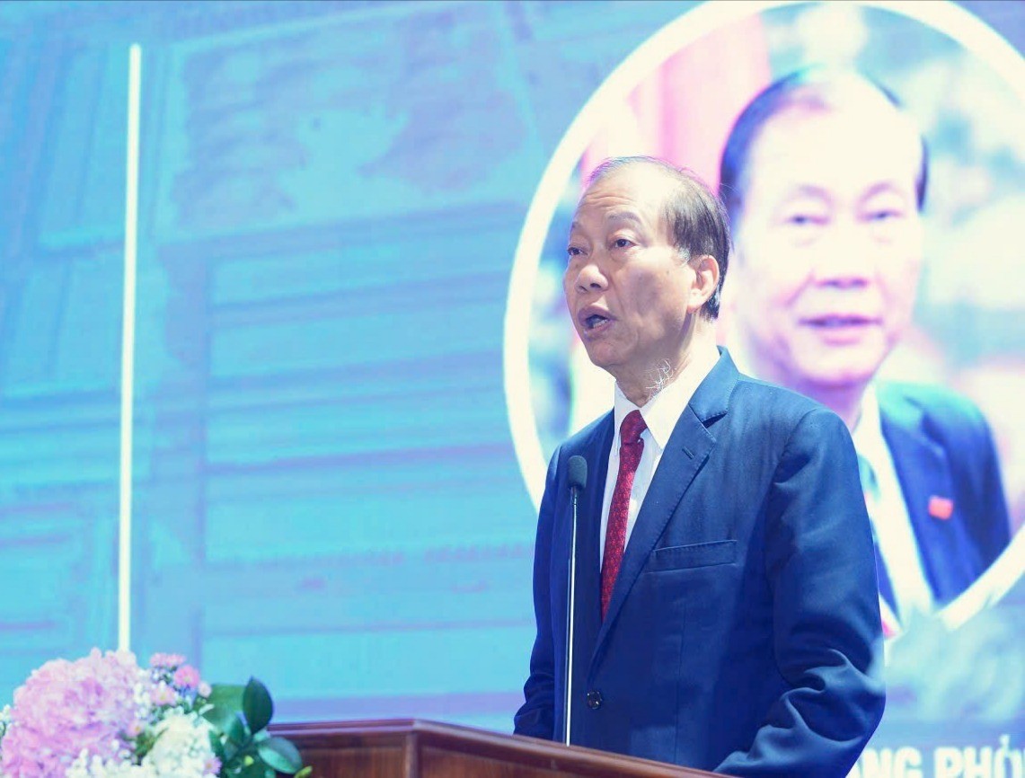 Ông Hoàng Quang Phòng, Phó Chủ tịch Liên đoàn Thương mại và Công nghiệp Việt Nam nhấn mạnh, trong bối cảnh hội nhập, logistics đang trở thành một trong những ngành dịch vụ phát triển nhanh nhất tại Việt Nam. lanh-dao-4635.jpg
