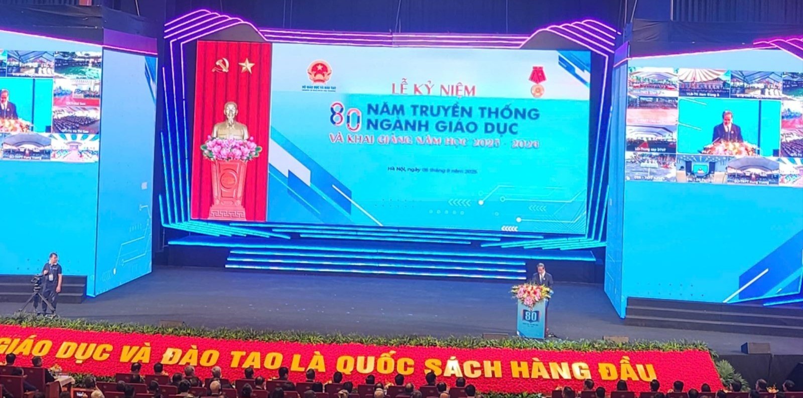 Bộ trưởng Bộ Giáo dục và Đào tạo Nguyễn Kim Sơn phát biểu tại Lễ Kỷ niệm 80 năm truyền thống ngành Giáo dục. giao-duc-6486.jpg