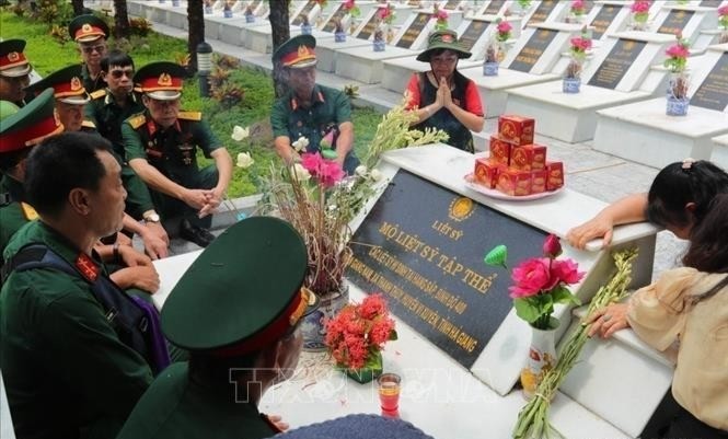 Các cựu binh, thân nhân liệt sĩ trung đoàn 356 đến tri ân, tưởng nhớ các liệt sĩ trung đoàn 356 đã hy sinh trong cuộc chiến đấu bảo vệ biên giới phía Bắc. thuong-binh-3-2662.jpg