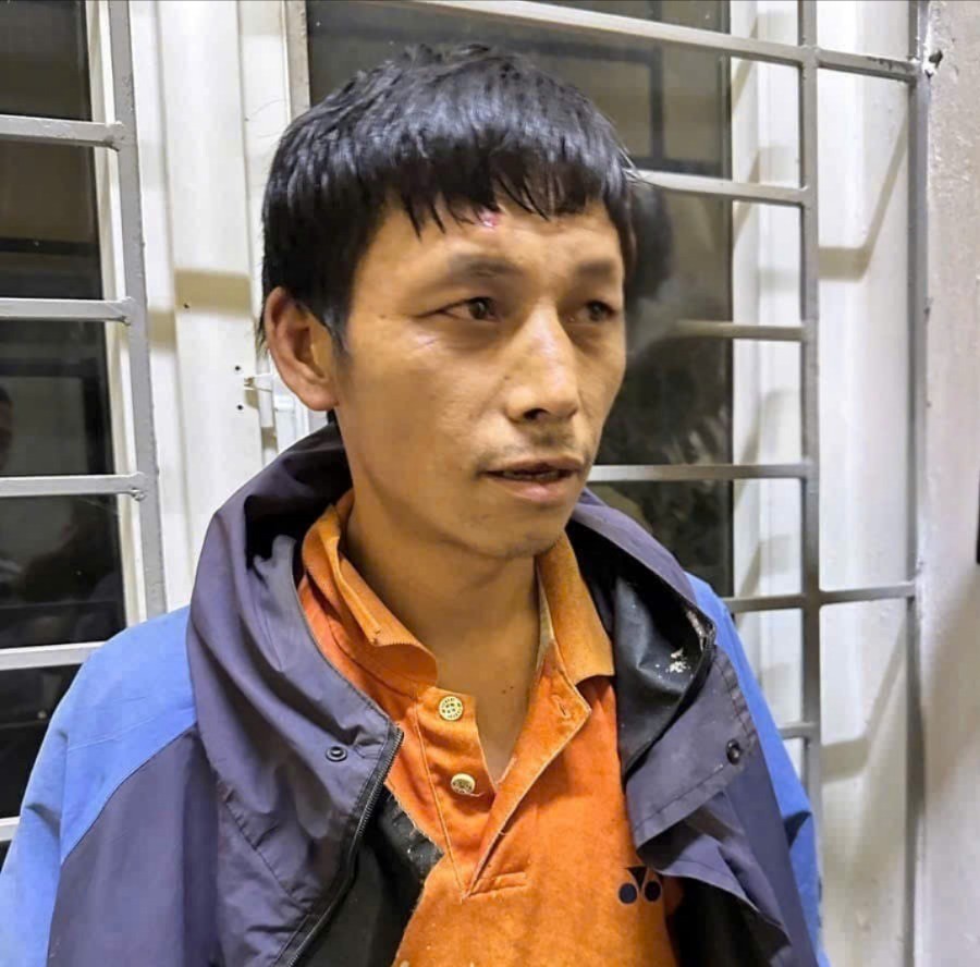 Đối tượng Cứ A Lếnh. lenh.jpg