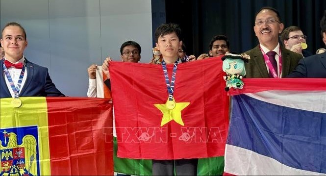 Nguyễn Thế Quân, học sinh lớp 12 Trường THPT chuyên Phan Bội Châu, tỉnh Nghệ An, nhận huy chương Vàng, Olympic Vật lý Quốc tế 2025. nguyen-the-quan-9864.jpg