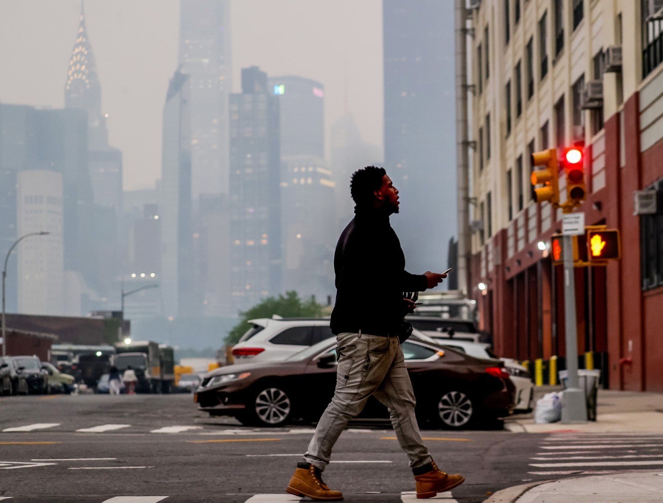 Ô nhiễm không khí bao phủ các tòa nhà tại New York. khi-thai-my.jpg