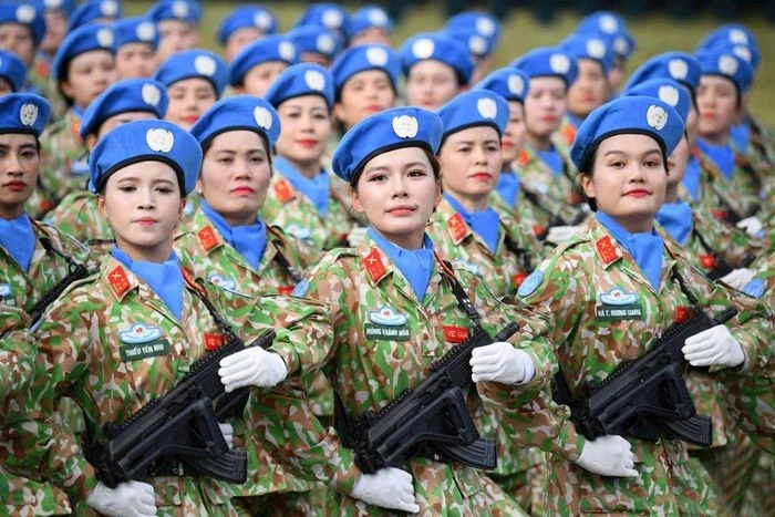Khối nữ sĩ quan Gìn giữ hòa bình.