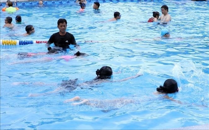 Dạy bơi cho trẻ em tại Bể bơi Tỉnh đội Lạng Sơn. day-boi-7603.jpg