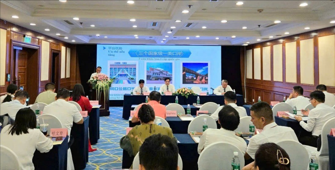 Quang cảnh hội nghị tại thành phố Hàng Châu, tỉnh Chiết Giang. hang-chau-5813.jpg
