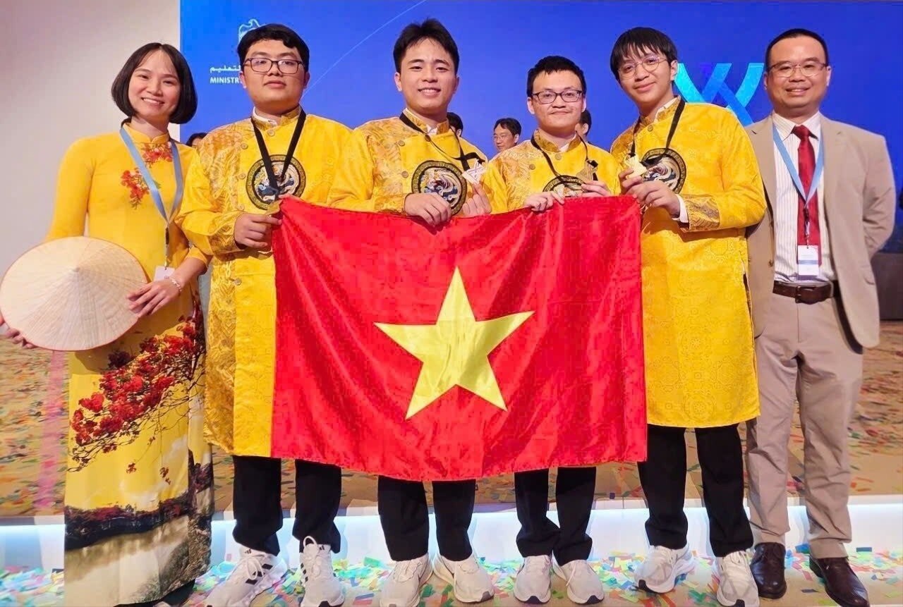 Lần đầu tiên, đội tuyển Việt Nam giành 4 Huy chương vàng tại Olympic hóa học quốc tế được tổ chức trực tiếp. 14-7-hs-vn-1140.jpg