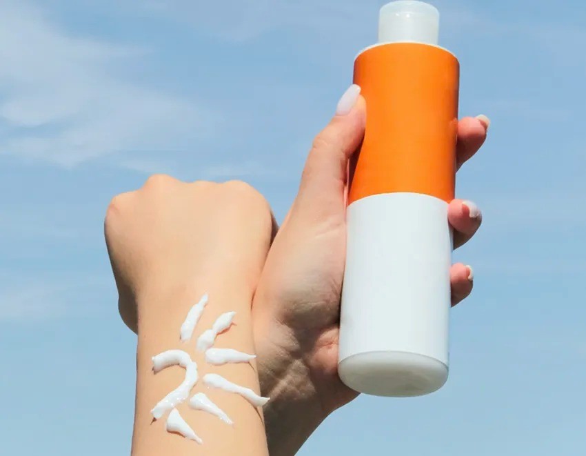 Bộ Y tế ban hành quyết định thu hồi trên toàn quốc một lô sản phẩm kem bôi da SPF Sun G8 Collagen. kem-chong-nang.jpg