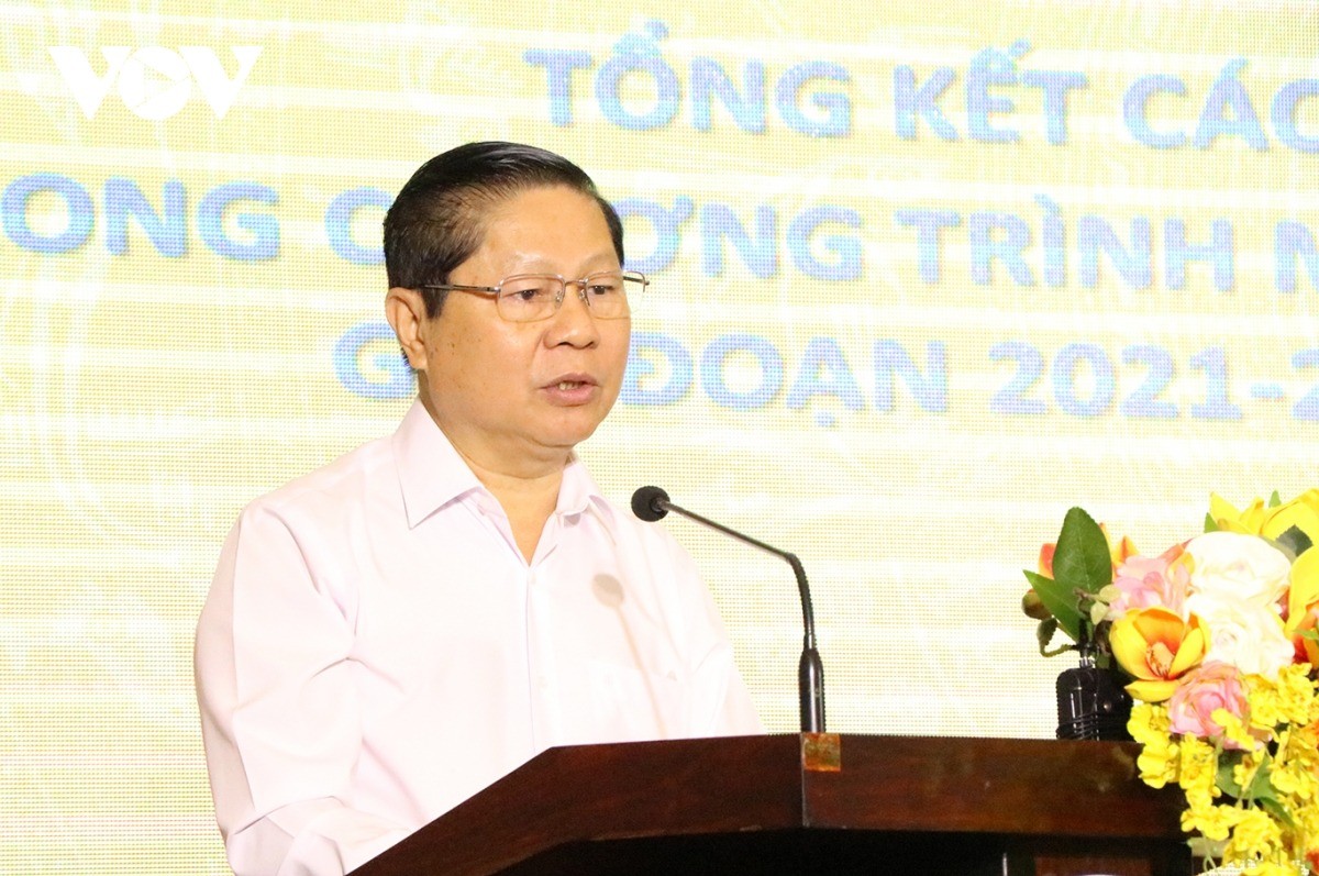 Ông Lê Tấn Dũng, Thứ trưởng Bộ Giáo dục và Đào tạo phát biểu khai mạc Hội nghị. hn-4.jpg