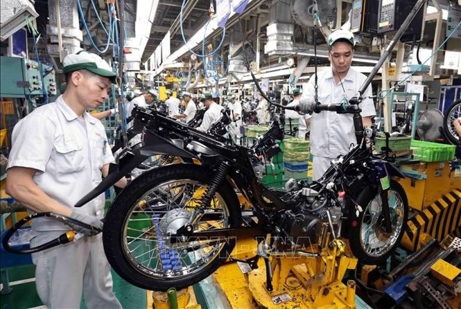 Dây chuyền sản xuất xe gắn máy tại nhà máy Honda Phúc Yên, Vĩnh Phúc. xe-may-vn-1054.jpg