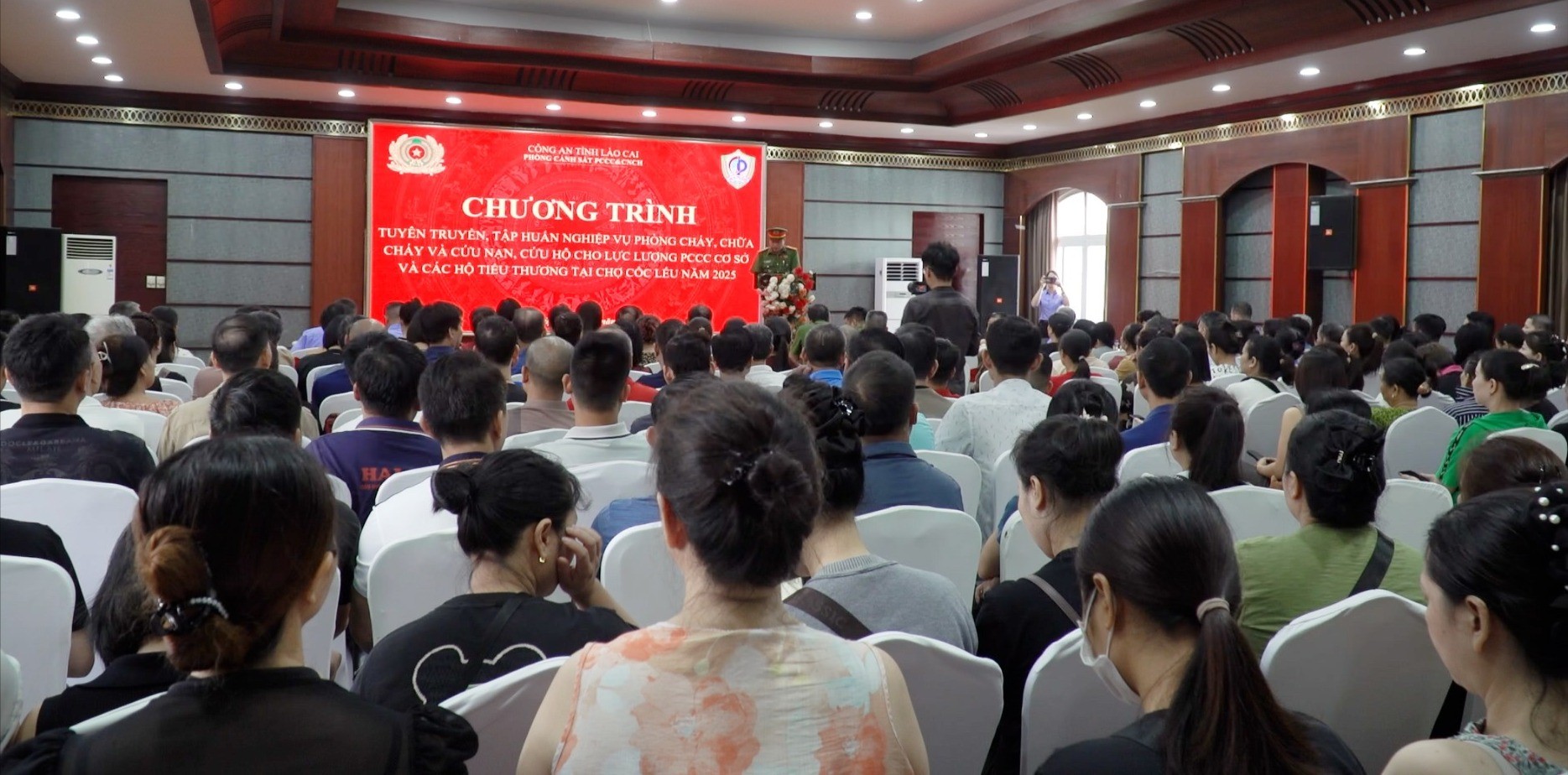 Quang cảnh buổi tập huấn. 0011400-00-00-00still168-1-8493.jpg