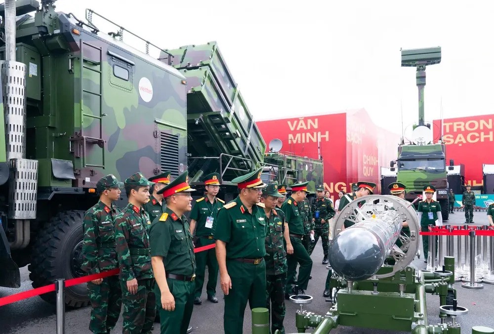 Viettel trình diễn nhiều khí tài công nghệ tại triển lãm 80 năm Cách mạng tháng Tám. vt-3.jpg