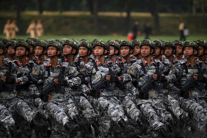 Những gương mặt rắn rỏi của các chiến sĩ. Những gương mặt rắn rỏi của các chiến sĩ.