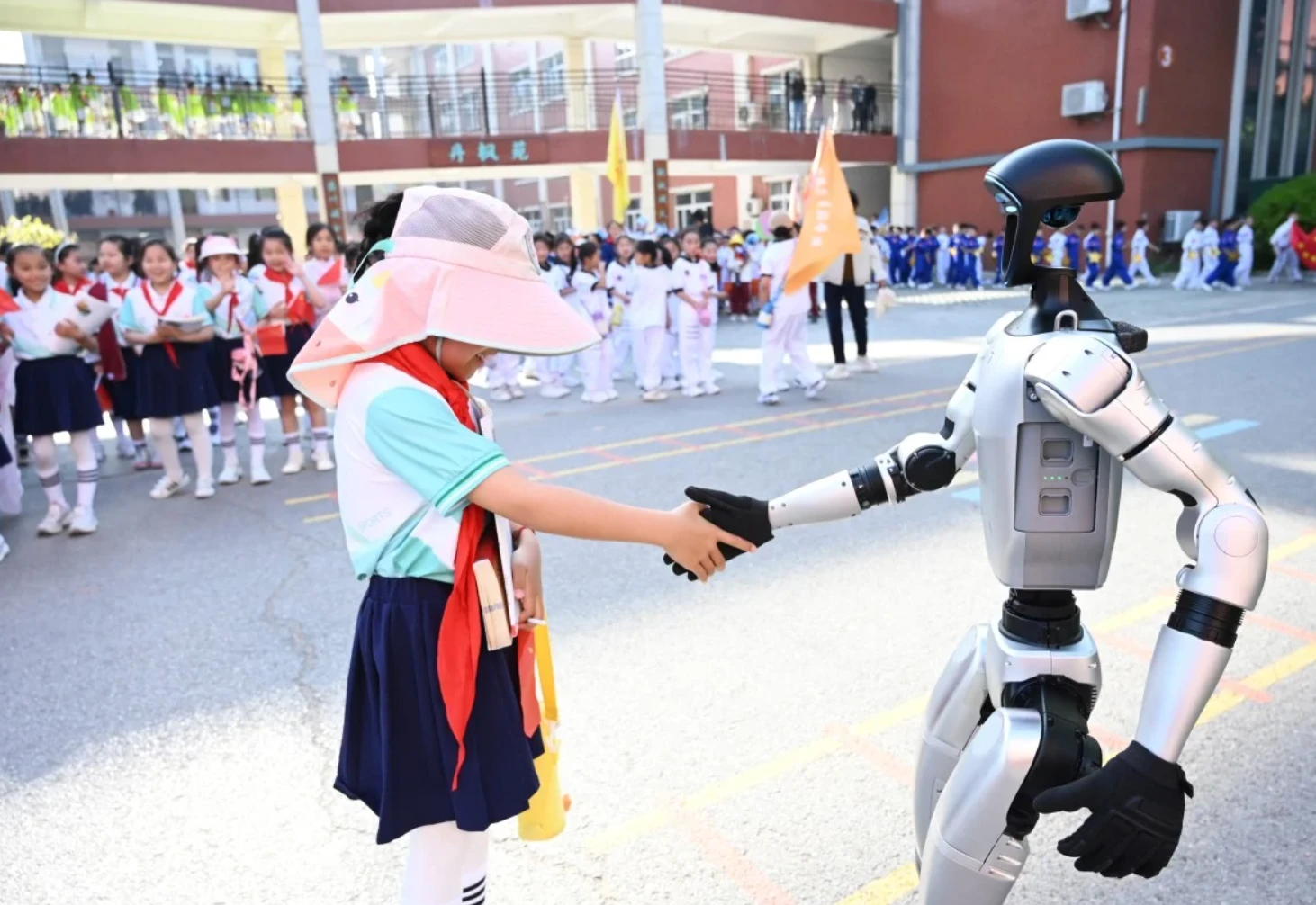 Chương trình giáo dục mới về AI phản ánh tham vọng của Trung Quốc trong việc dẫn đầu lĩnh vực công nghệ.