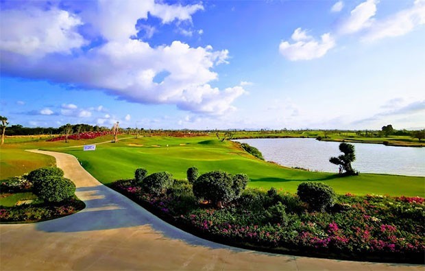 Sân Siam Country Club Rolling Hills. Sân Siam Country Club Rolling Hills.