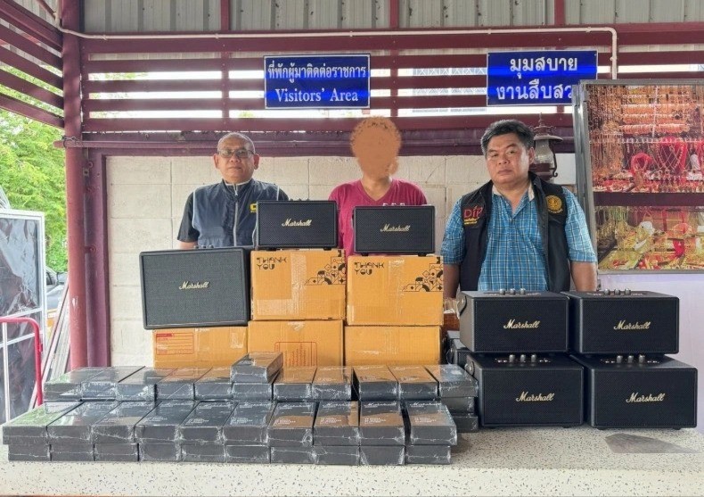 Cơ quan chức năng Thái Lan thu giữ hàng giả, hàng nhái. hang-gia-thai-lan-9727.jpg