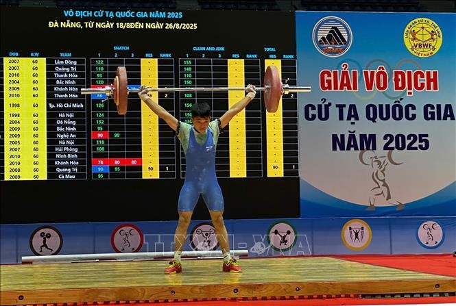 Các vận động viên tranh tài tại Giải. Các vận động viên tranh tài tại Giải.