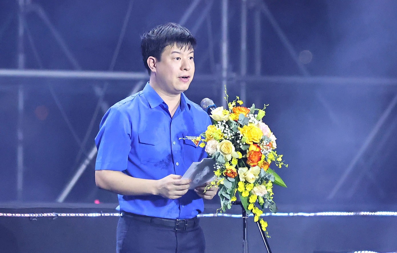 Anh Lê Hải Long - Phó Chủ tịch thường trực Hội đồng Đội T.Ư phát biểu tại chương trình. Anh Lê Hải Long - Phó Chủ tịch thường trực Hội đồng Đội T.Ư phát biểu tại chương trình.