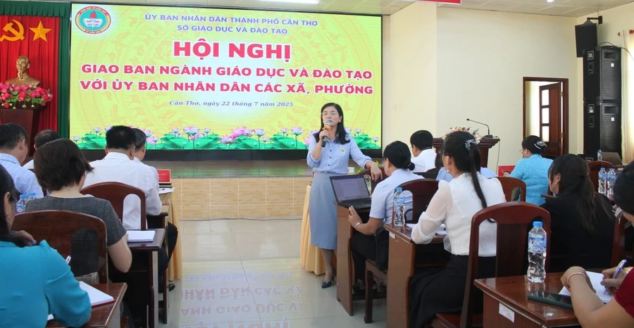 Lãnh đạo Sở GD&amp;ĐT TP Cần Thơ giao ban, làm việc với lãnh đạo UBND 103 xã, phường trên địa bàn.